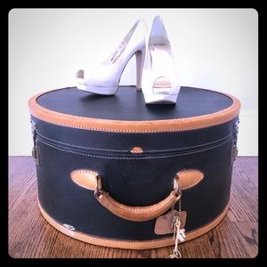 STUART WEITZMAN White Satin Platform Peep Toe Pump